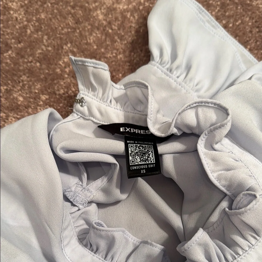 Express Ruffle Blouse - Picture 6 of 8